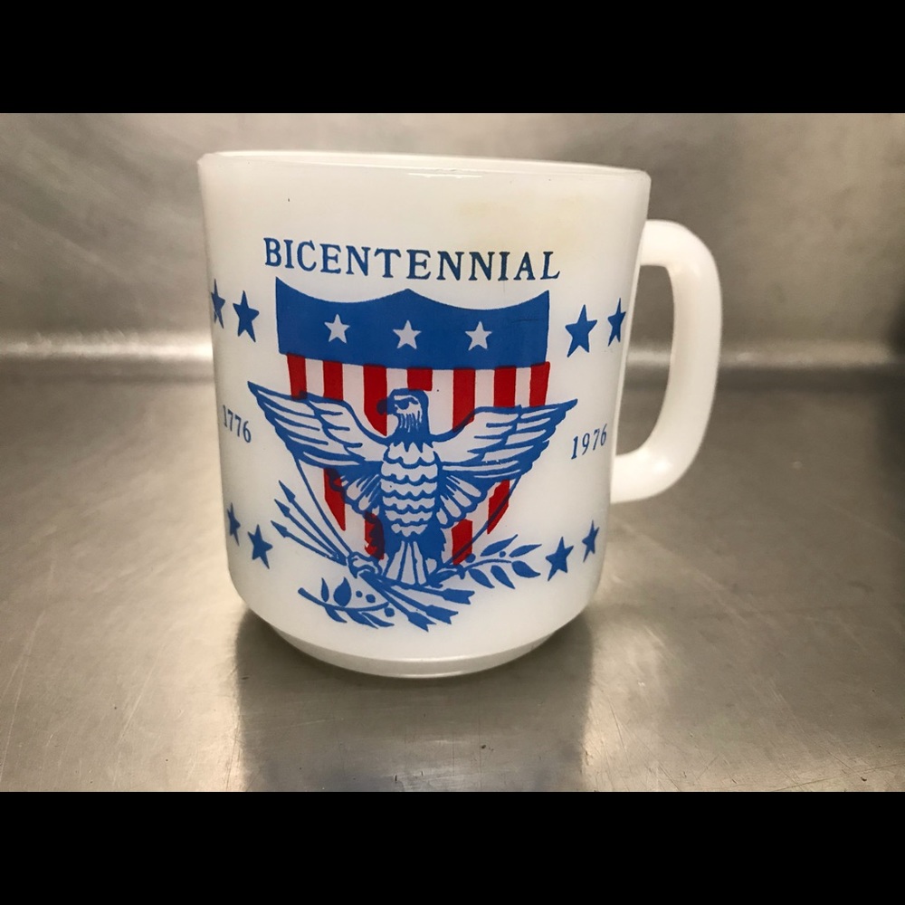 Vintage Bicentennial Eagle Glasbake Milk Glass Mug - Picture 2 of 6
